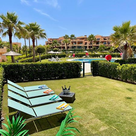 Casares Beach Golf Apartment With Private Garden Direct Pool Access Exterior photo
