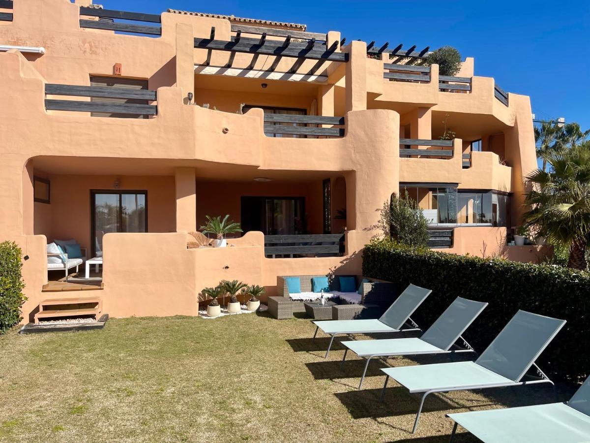 Casares Beach Golf Apartment With Private Garden Direct Pool Access Exterior photo